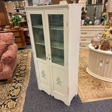Load image into Gallery viewer, Kitchen Cabinet Cream/Green Painted (58x29x16)
