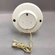 Load image into Gallery viewer, Vintage General Electric Kitchen Wall Clock (~7.5&quot;) (As-Is)
