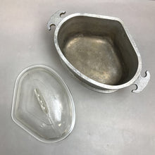 Load image into Gallery viewer, Guardian Service War Triangular Pot w/ Lid (4.5x11x7)
