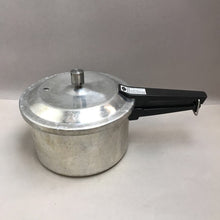 Load image into Gallery viewer, Mirro M-0404 Pressure Cooker (As-Is) (4qt)
