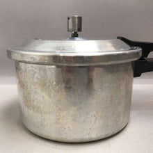 Load image into Gallery viewer, Mirro M-0404 Pressure Cooker (As-Is) (4qt)
