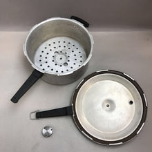 Load image into Gallery viewer, Mirror Pressure Cooker (As-Is) (6qt)
