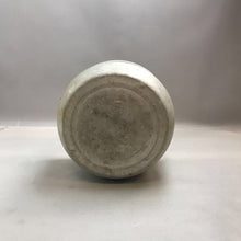 Load image into Gallery viewer, Vintage Aluminum Stock Pot w/ Handle (9&quot;)
