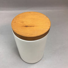 Load image into Gallery viewer, Portmeirion Summer Strawberries Canister (~7x4x4)
