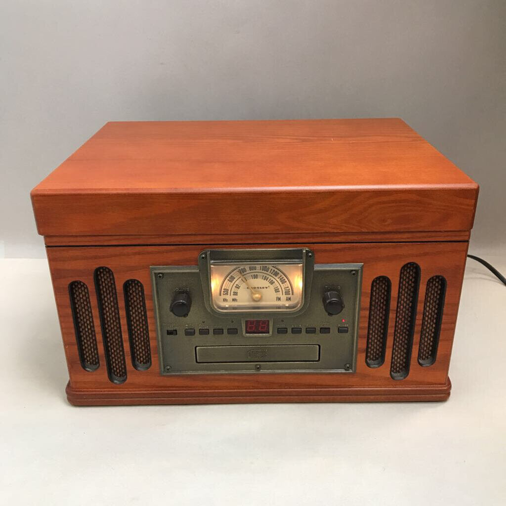 Crosley Vintage-Style Entertainment Center (10x16.5x12.5)