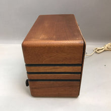Load image into Gallery viewer, Vintage Ingraham A130 Tube Radio (As-Is)
