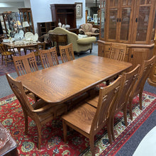 Load image into Gallery viewer, Daniel&#39;s Amish Oak Table (30x43x72) w/ 24&quot;Leaf &amp; 8 Oak Chairs
