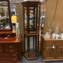 Load image into Gallery viewer, Trapezoid Display Case (71x21x10)
