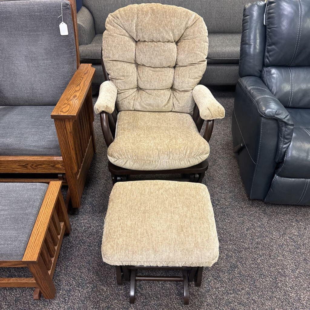 Glider / Rocker w/ Ottoman (40x26x32)