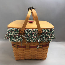 Load image into Gallery viewer, Longaberger Holiday Hostess Basket #19607 (1995) (~13x16x16)

