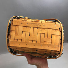 Load image into Gallery viewer, Longaberger Christmas Collection Holiday Cheer Basket (1996) (~4x12x8.5)
