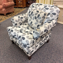 Load image into Gallery viewer, Best Furniture Upholstered Arm Chair (35x30x32)
