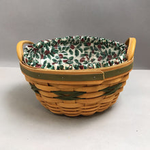 Load image into Gallery viewer, Longaberger Christmas Collection Popcorn Basket (1999) (~5x10.5x10.5)
