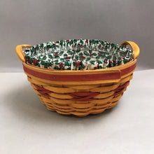 Load image into Gallery viewer, Longaberger Christmas Collection Popcorn Basket (1999) (~5x10.5x10.5)
