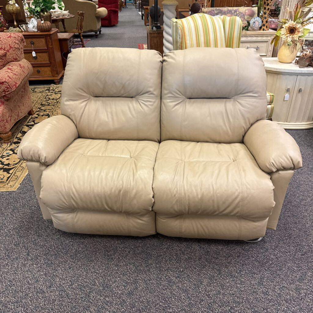 Best Furniture Tan Recliner Loveseat (38x64x40)