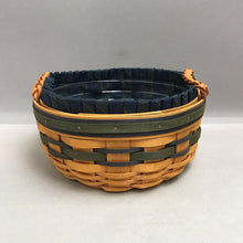 Load image into Gallery viewer, Longaberger Renewal Basket w/ Liner, Insert (1998) (~4x8x8)
