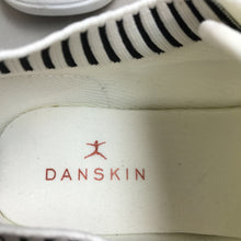 Load image into Gallery viewer, DANSKIN ENERGY Stretchy Lace Up Slip On Sneakes White Women&#39;s Size 10
