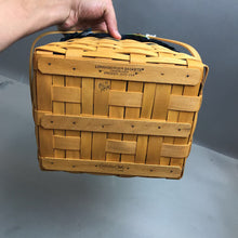 Load image into Gallery viewer, Longaberger Harbor Basket w/ Liner, Insert (1998) (~8x10x9)
