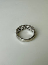 Load image into Gallery viewer, Tacori IV Sterling Cubic Zirconia Ring sz 9
