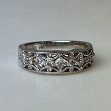 Load image into Gallery viewer, Tacori IV Sterling Cubic Zirconia Ring sz 9
