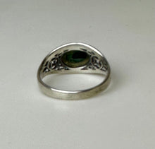 Load image into Gallery viewer, Vintage Sterling Filigree Malachite Ring sz 5.5
