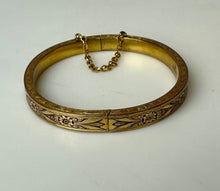Load image into Gallery viewer, Vintage Hayward Gold Filled Hinged Child&#39;s Bangle Bracelet
