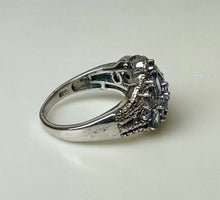 Load image into Gallery viewer, Sterling Periwinkle Tanzanite Cluster Ring sz 10
