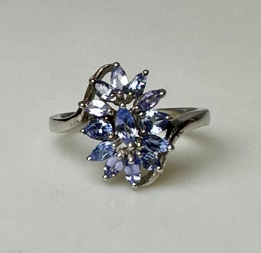 Sterling Tanzanite Cluster Ring sz 9