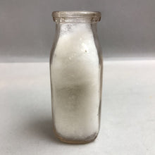 Load image into Gallery viewer, Wynet Farms Dairy Davenport Iowa Milk Bottle (5&quot;)

