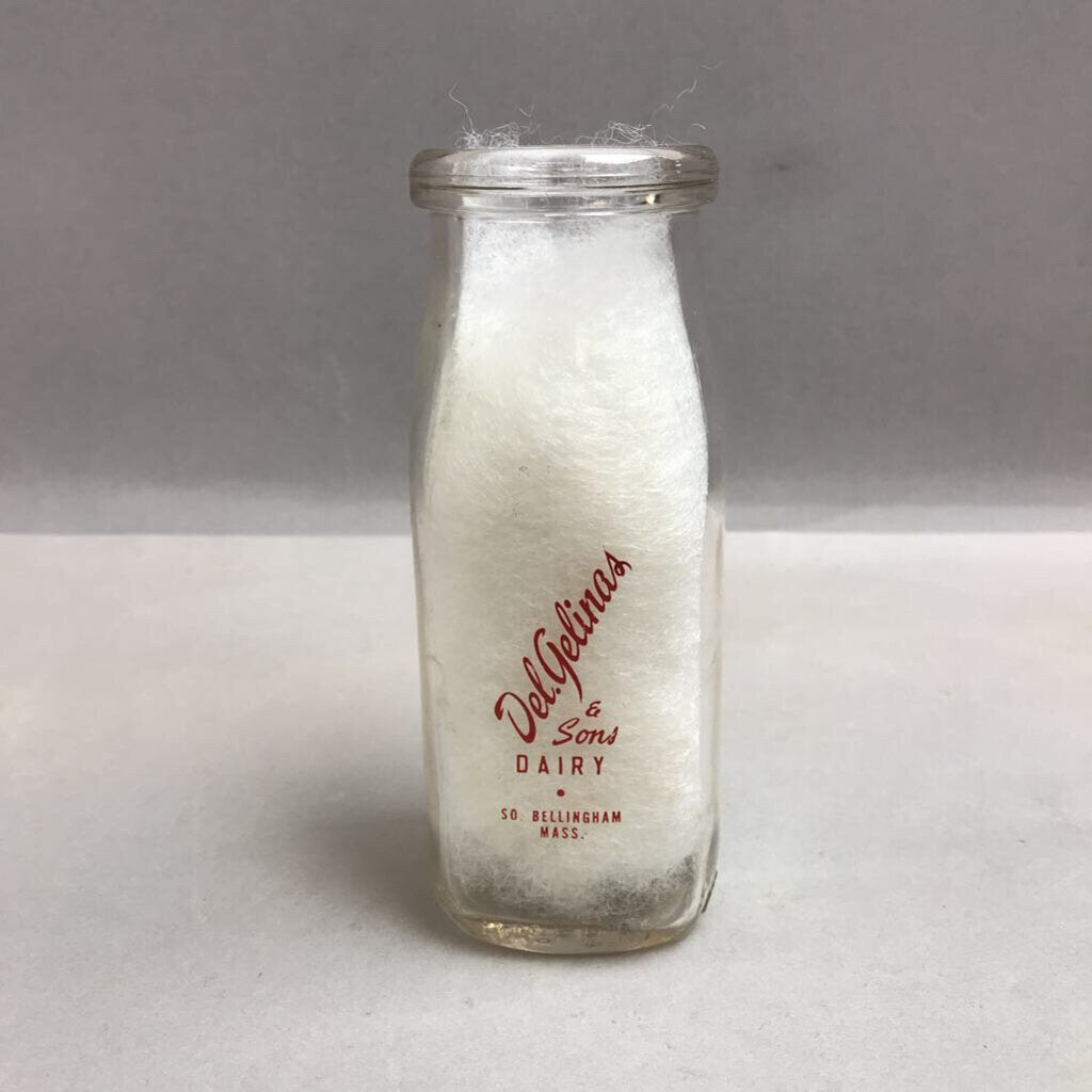 DelGelinas & Sons Dairy So. Bellingham Massachusetts Milk Bottle (5