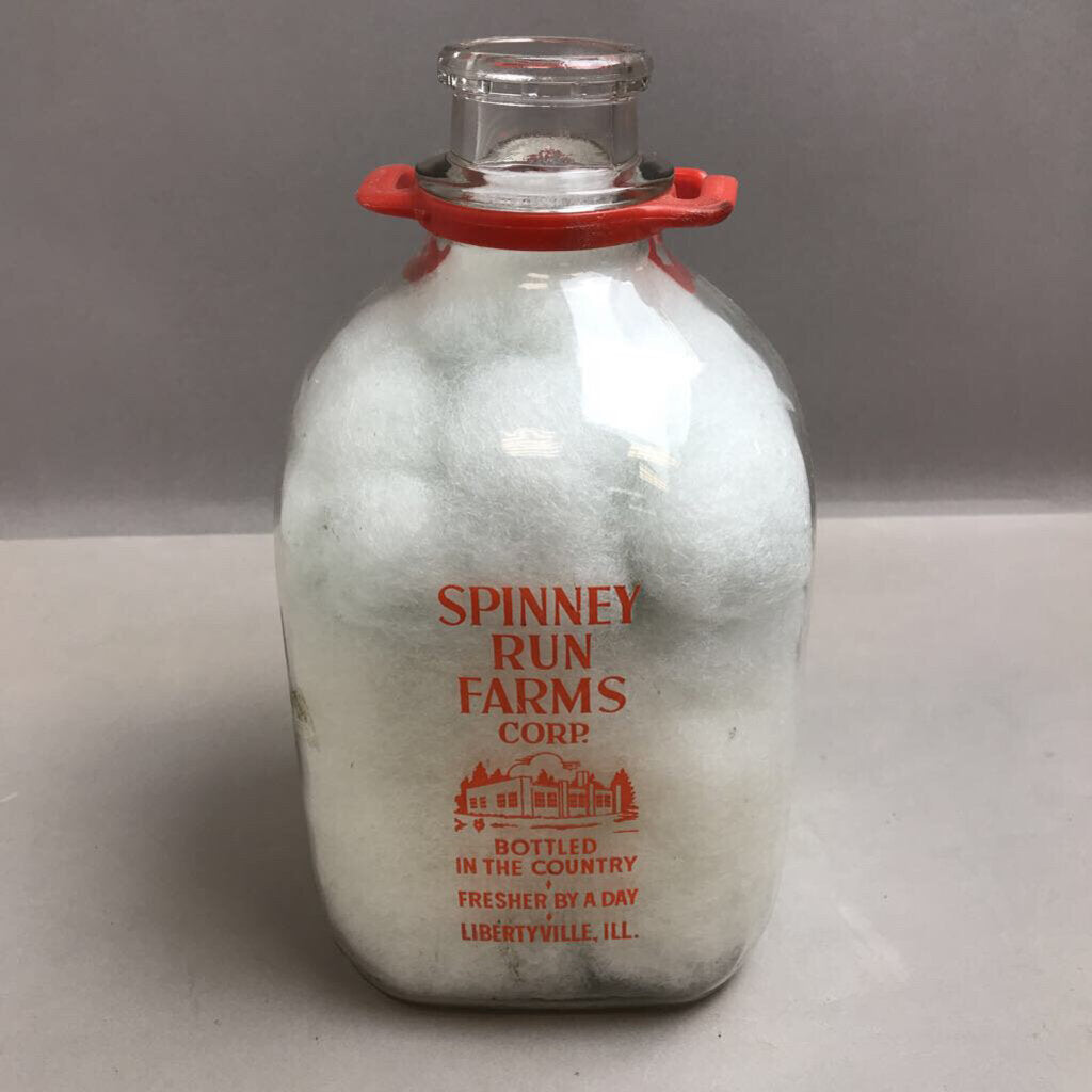 Spinney Run Farms Corp Libertyville Illinois 1 Gallon MIlk Bottle (12