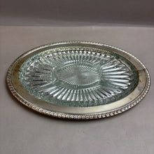 Load image into Gallery viewer, Silverplate w/ Glass Serving Platter (16x12)
