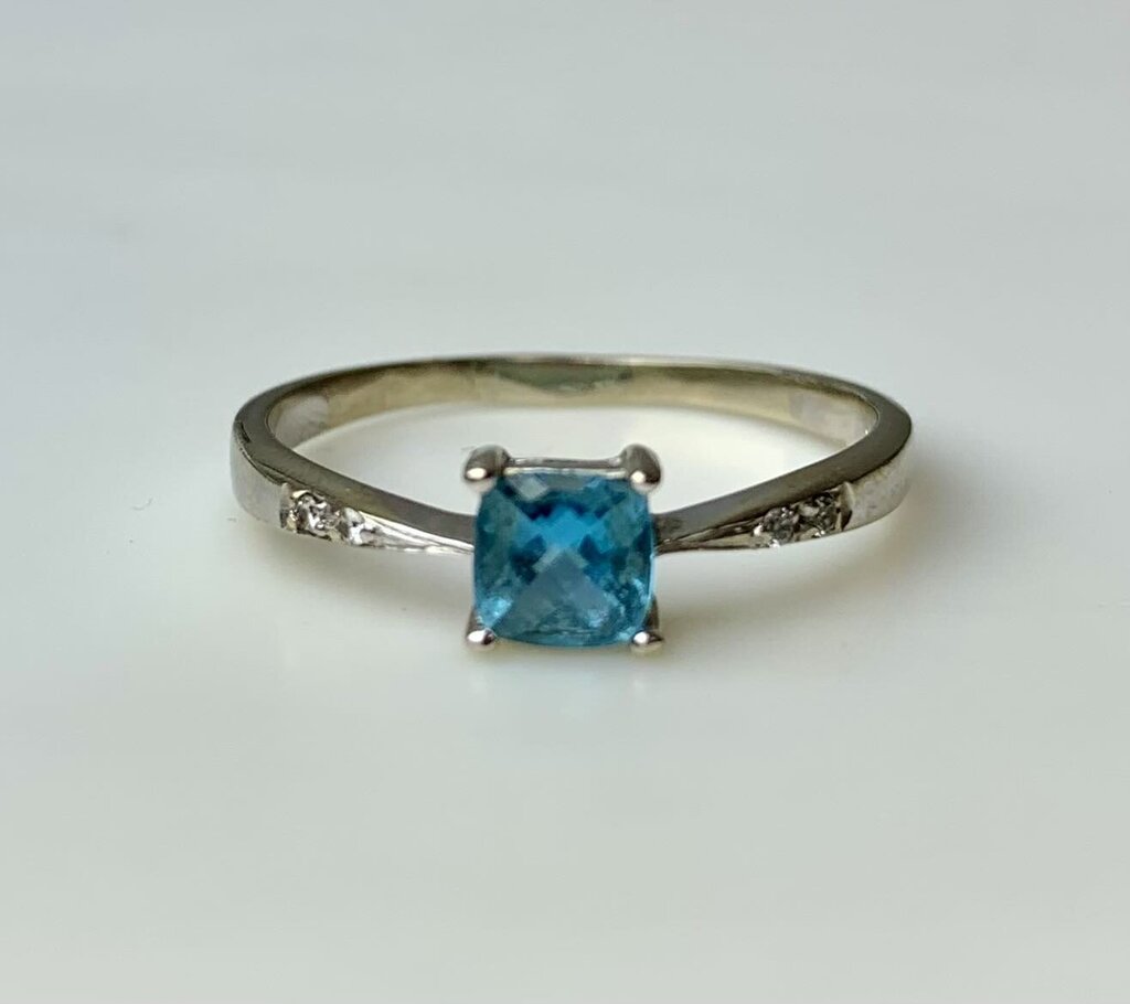 14K White Gold Aquamarine Topaz Ring sz