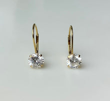 Load image into Gallery viewer, 14K Gold Cubic Zirconia Earrings (1.5g)
