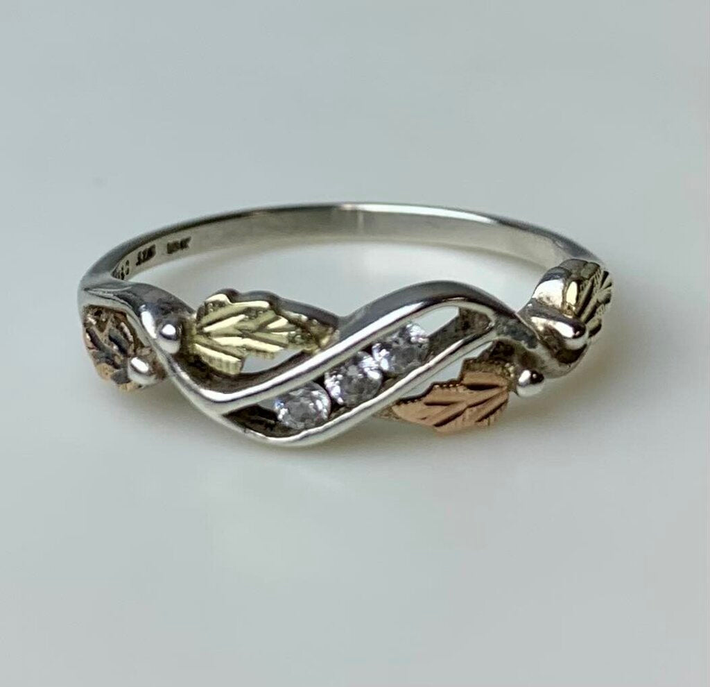 12K Black Hills Gold Sterling Cubic Zirconia Ring sz 8 (1.9g)