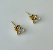 Load image into Gallery viewer, 14K Gold Triangle Cut Cubic Zirconia Stud Earrings (0.9g)
