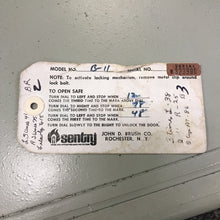 Load image into Gallery viewer, Sentry Safe #B-11 (~18x14x14)
