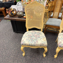 Load image into Gallery viewer, Cream Chair Floral Print (43x22x24)
