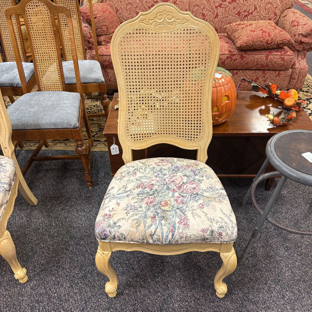 Cream Chair Floral Print (43x22x24)