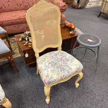 Load image into Gallery viewer, Cream Chair Floral Print (43x22x24)
