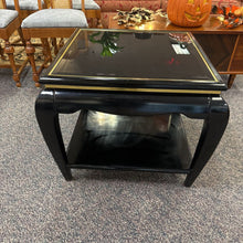 Load image into Gallery viewer, Black / Glass End Table (22x27x27)

