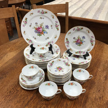Load image into Gallery viewer, Harmony House Dresdania China Set - 29pc
