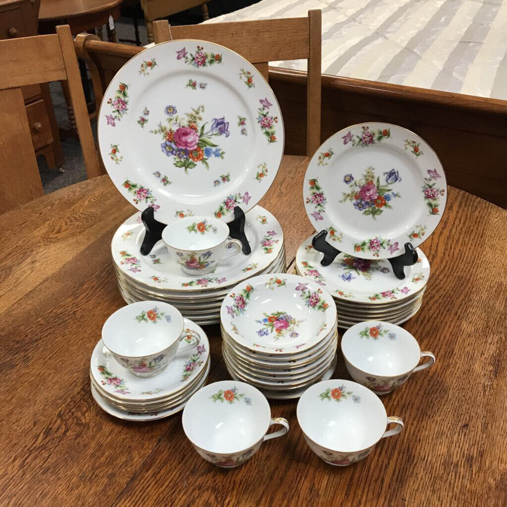 Harmony House Dresdania China Set - 29pc