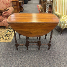 Load image into Gallery viewer, Walnut Drop Leaf Table w/ 2 10&quot; Leaves (30x42x23/49)

