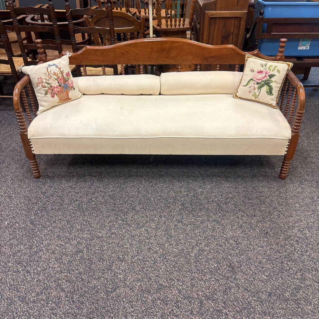 Day Bed (33x72x25)