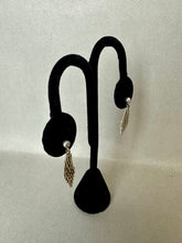 Load image into Gallery viewer, Vintage Sterling Riccio Earrings (1.5")
