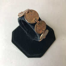 Load image into Gallery viewer, Vintage 1960s 1970s Lucky Penny Link Bracelet (7.5&quot;)
