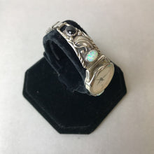 Load image into Gallery viewer, Vintage Watch w/ Native American Sterling Onyx Opal Watch Tips Signed RB (Running, New Battery)
