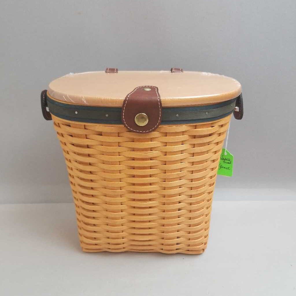 Longaberger Sadlebrook Basket w/ Lid, Insert (9.9x9.9x5.5)