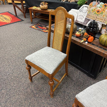 Load image into Gallery viewer, Oak Dining Chair (41x18x17)
